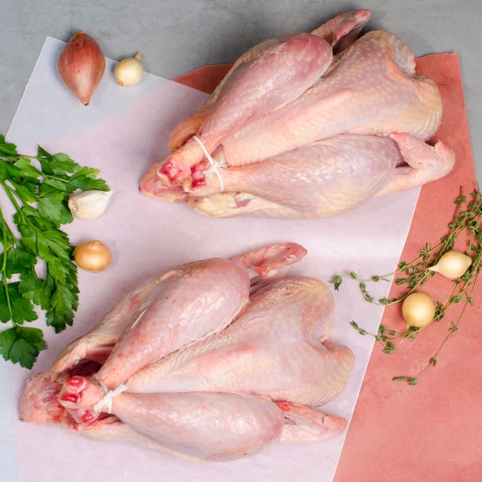 <strong>Chicken<br>Whole</strong><br><em>$6 per pound</em>